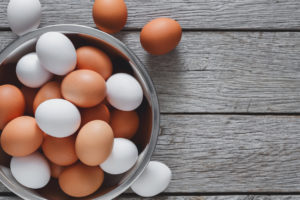 Câte ouă poți să mănânci fără să ai probleme cu colesterolul