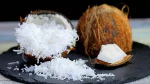 Cum să spargi nuca de cocos