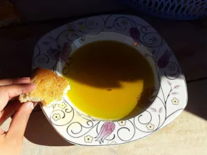 Olive_oil_and_honey